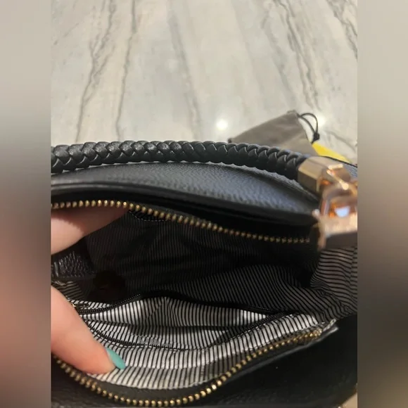 Purse - Picture 4 of 7